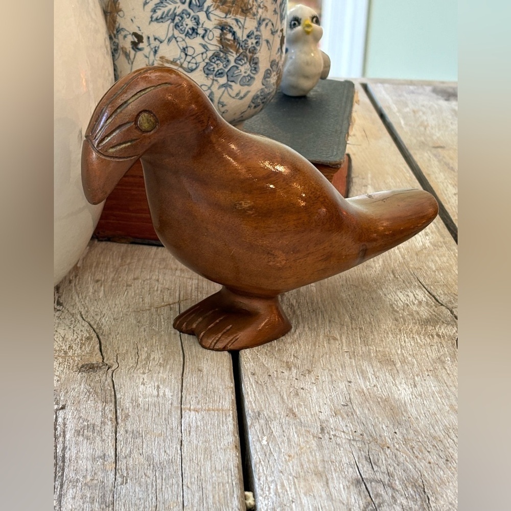 Primitive Folk Art Wooden Bird Decor. Hand-carved | Rustic | Farmhouse 5.5”Tx8”L